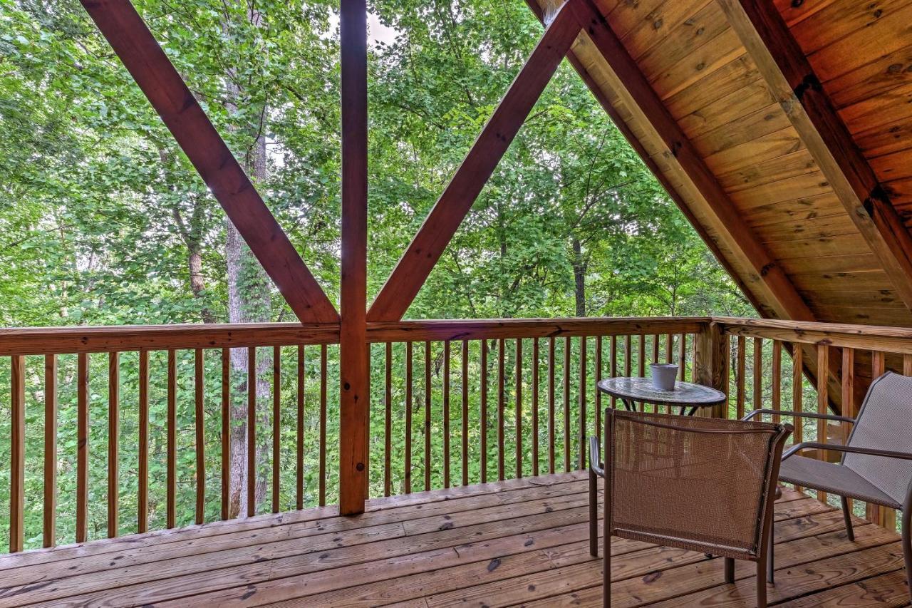Pigeon Forge Cabin With Hot Tub, Grill And Pool Table! Villa Sevierville Bagian luar foto