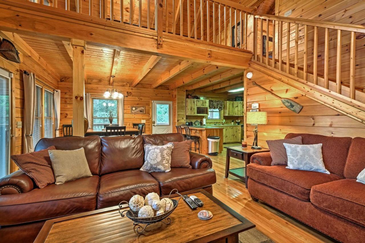 Pigeon Forge Cabin With Hot Tub, Grill And Pool Table! Villa Sevierville Bagian luar foto
