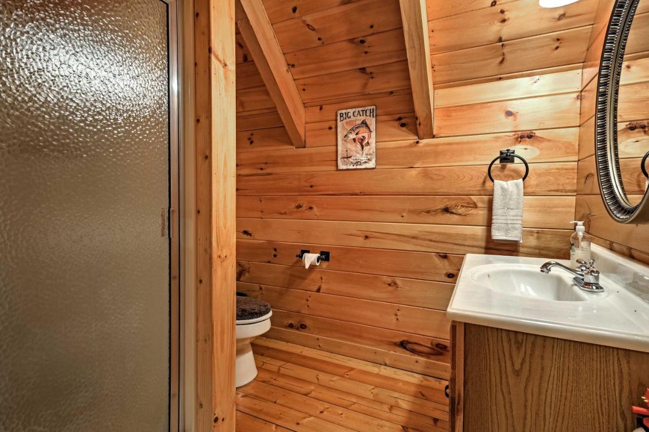 Pigeon Forge Cabin With Hot Tub, Grill And Pool Table! Villa Sevierville Bagian luar foto